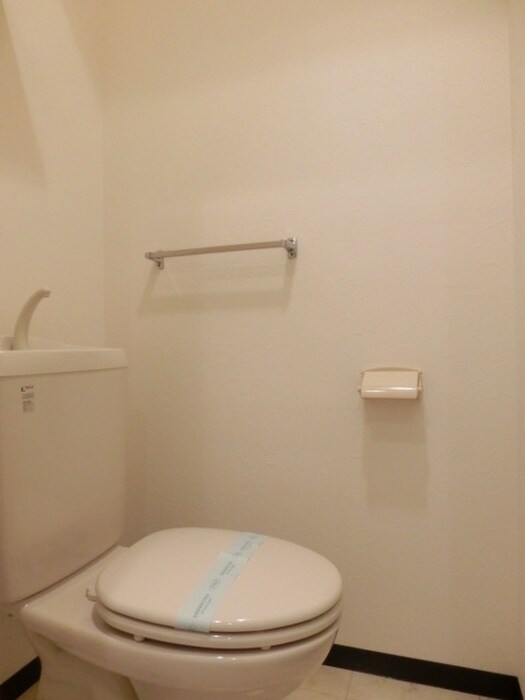 物件内観写真11　(トイレ)