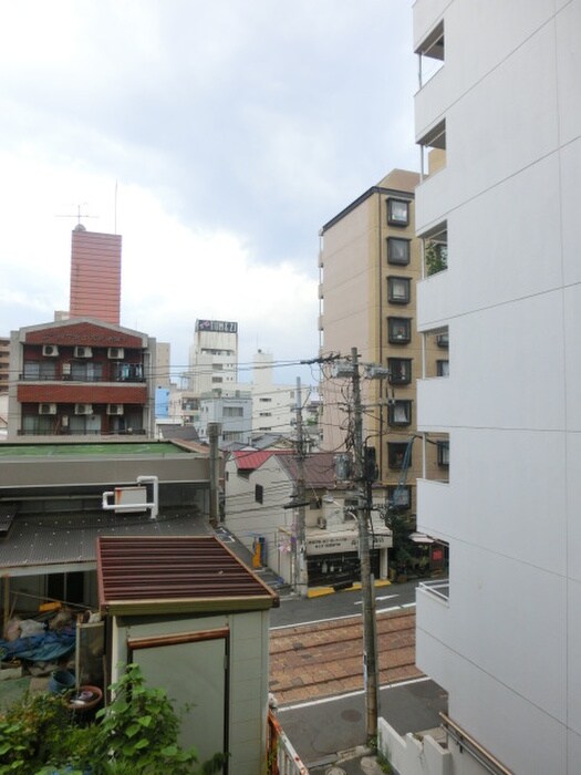 物件内観写真13　(室内からの展望)