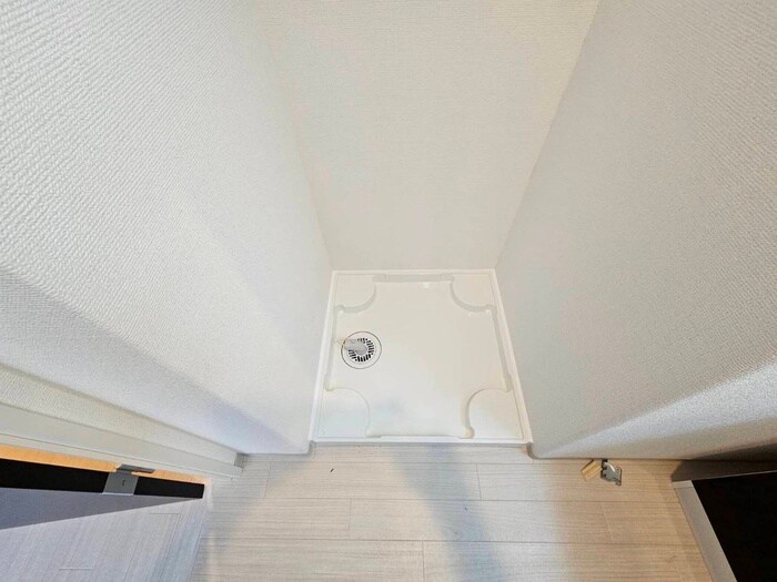 物件内観写真12　(洗濯機置場)