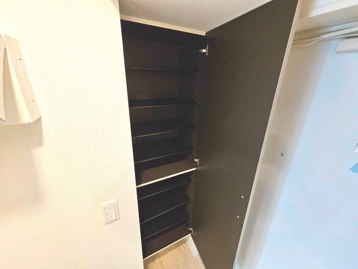 物件内観写真16　(靴箱)