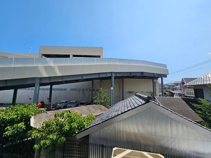 物件内観写真22　(室内からの展望)