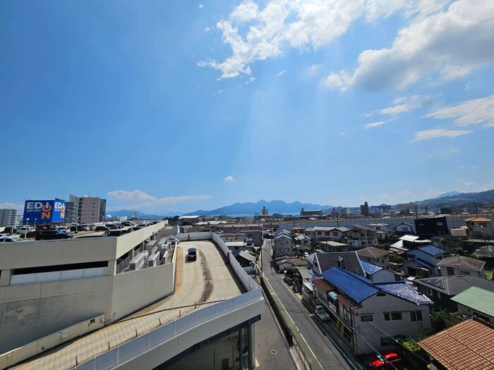 物件内観写真22　(室内からの展望)