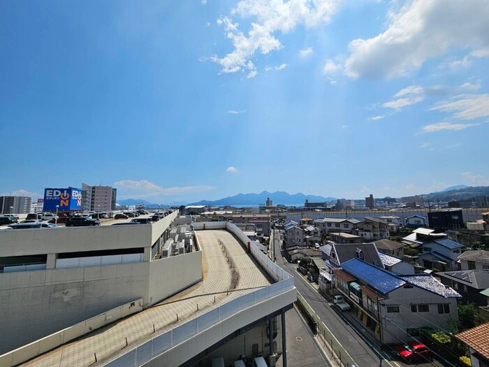 物件内観写真22　(室内からの展望)