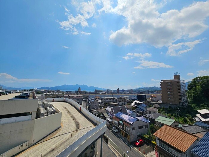 物件内観写真22　(室内からの展望)