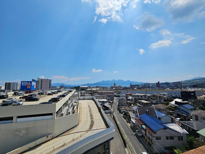 物件内観写真22　(室内からの展望)