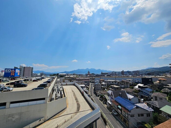 物件内観写真22　(室内からの展望)