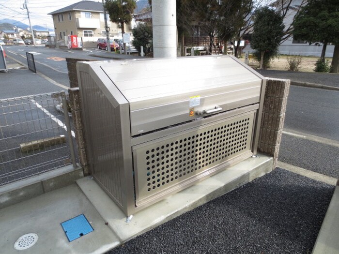 物件外観写真3　(建物設備)