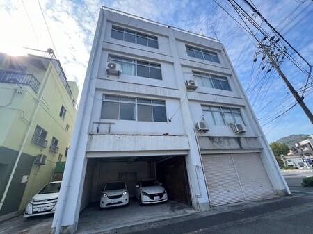 ネイビーシエスタ呉中央５丁目外観写真