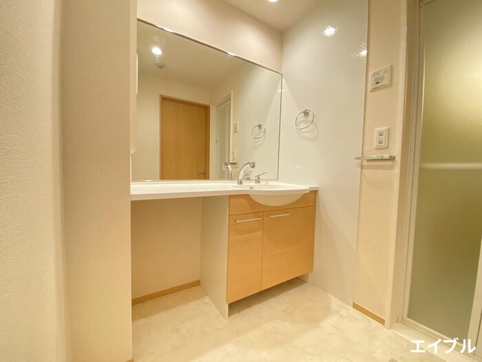 物件内観写真11　(洗面)