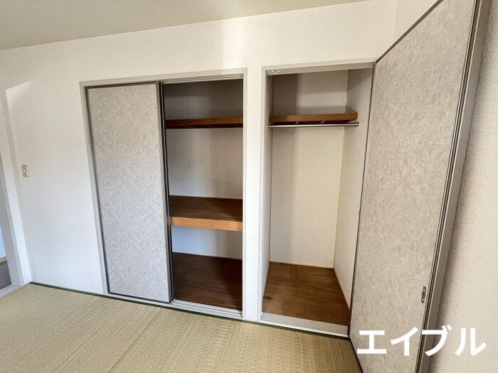 物件内観写真13　(収納)