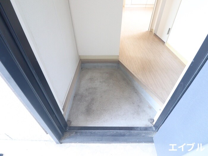 物件内観写真15　(玄関)