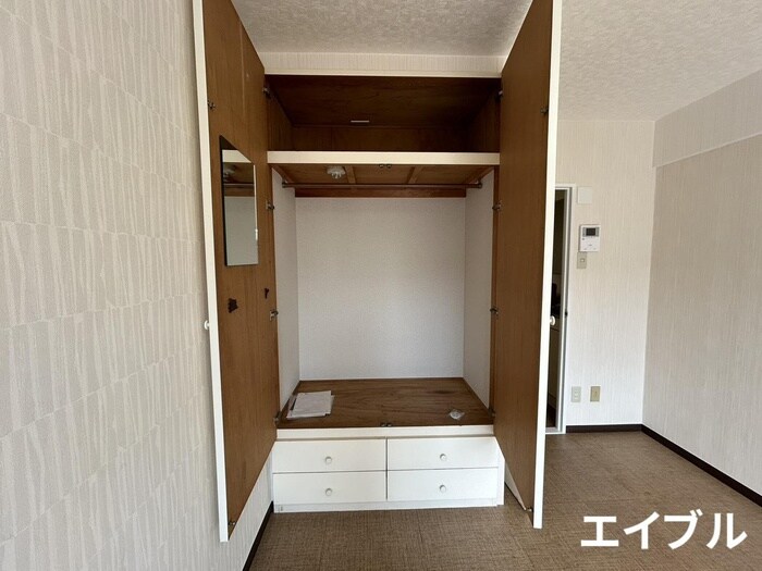物件内観写真15　(収納)