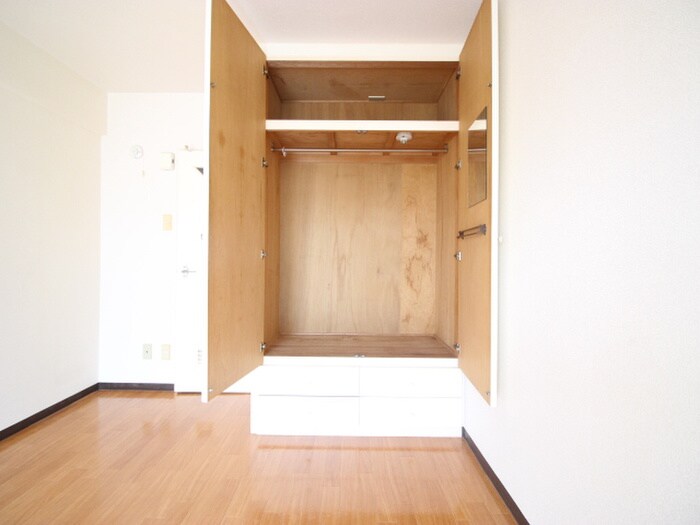 物件内観写真17　(収納)