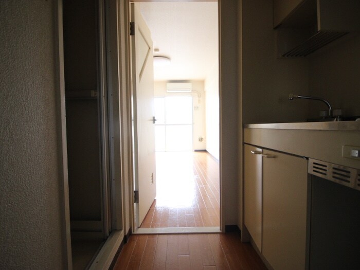 物件内観写真19　(廊下)