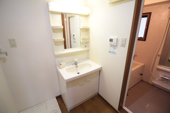 物件内観写真10　(洗面)