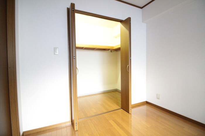 物件内観写真13　(収納)