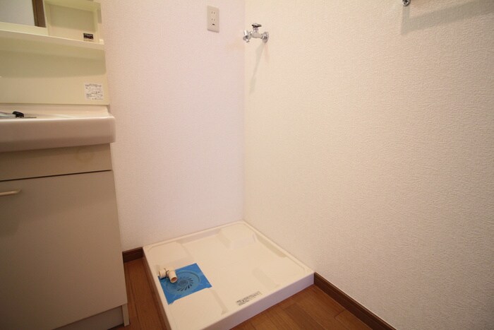 物件内観写真21　(洗濯機置場)