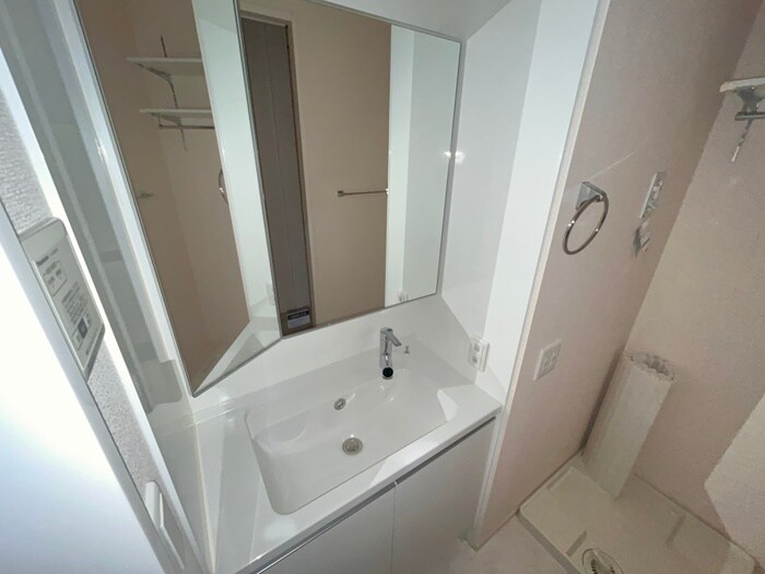 物件内観写真4　(洗面)