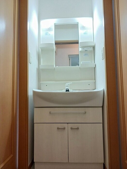 物件内観写真11　(洗面)