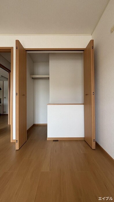 物件内観写真12　(収納)