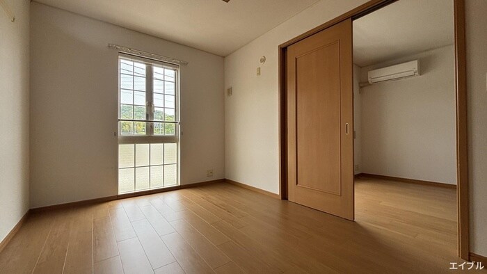 物件内観写真15　(居室)