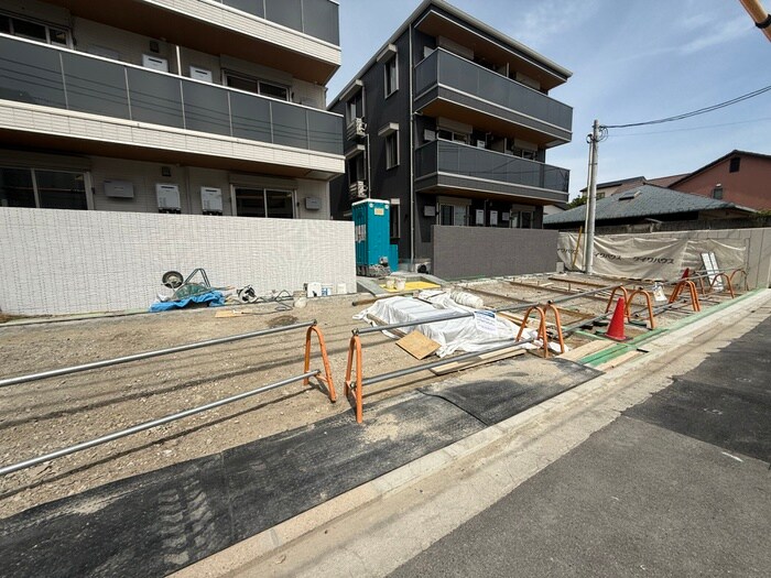 物件外観写真2　(駐車場)