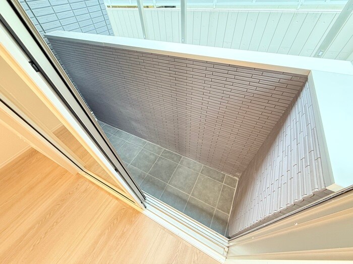 物件内観写真11　(ベランダ・バルコニー)