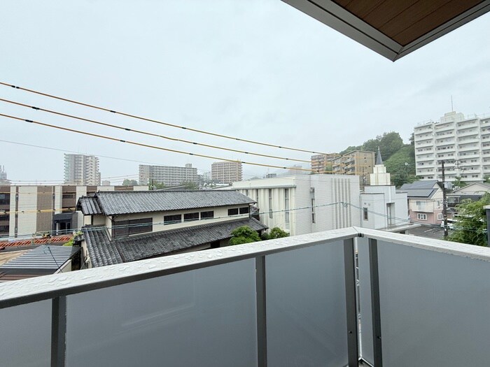 物件内観写真12　(室内からの展望)