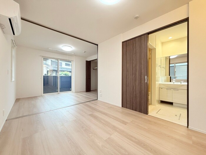 物件内観写真16　(居室)