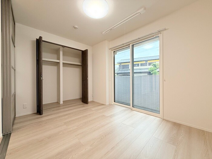 物件内観写真3　(居室)