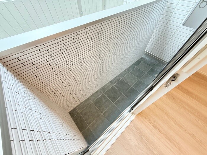 物件内観写真10　(ベランダ・バルコニー)