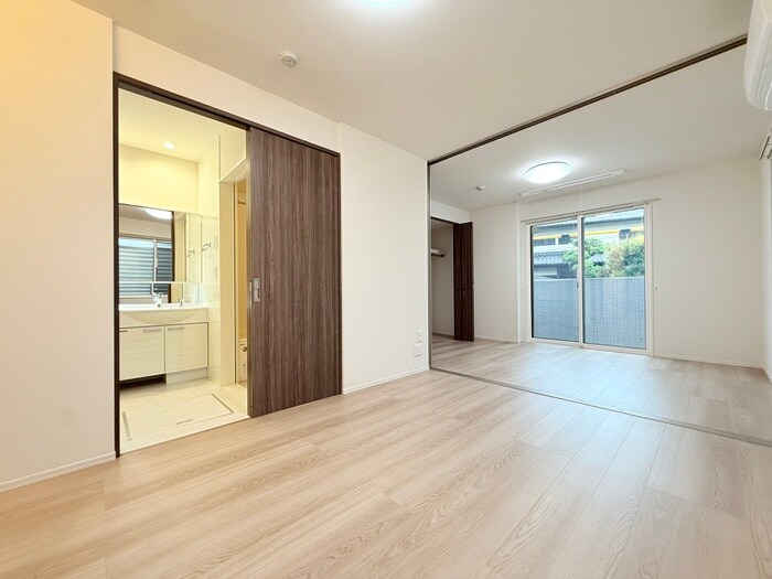 物件内観写真15　(居室)