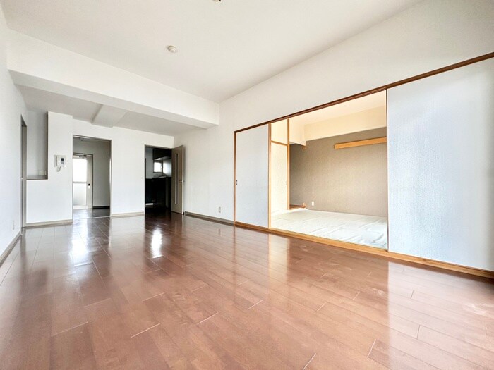 物件内観写真8　(居室)