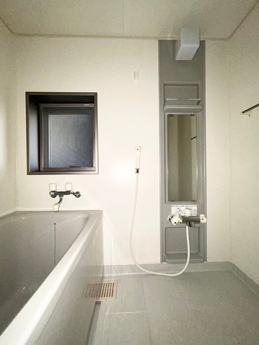 物件内観写真12　(バス／シャワールーム等)