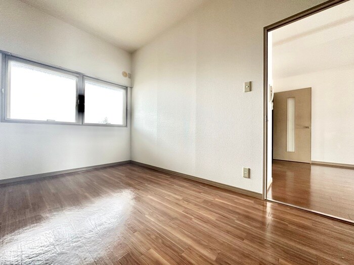 物件内観写真18　(居室)