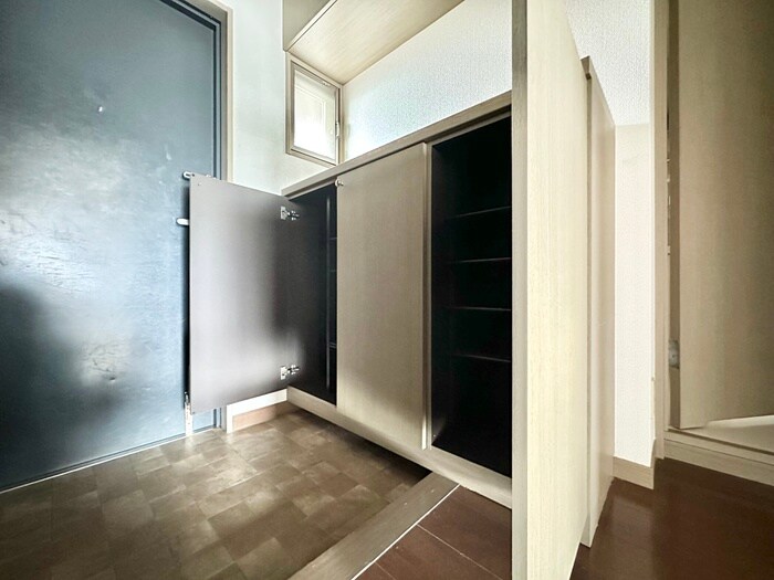 物件内観写真19　(靴箱)