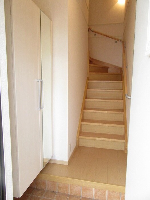 物件内観写真12　(廊下)