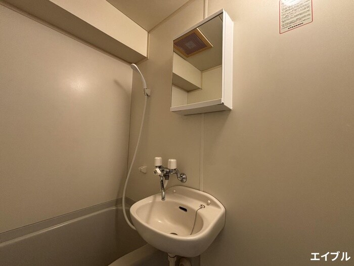 物件内観写真12　(洗面)