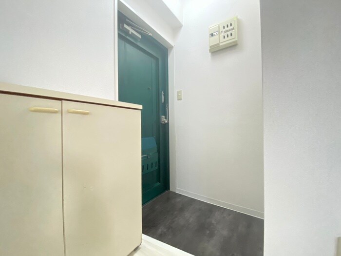 物件内観写真15　(玄関)