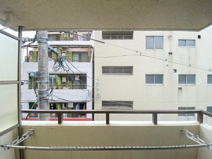 物件内観写真18　(室内からの展望)