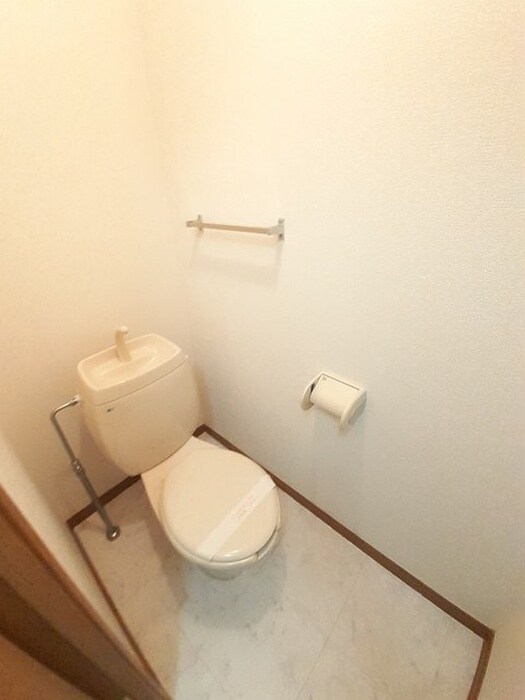 物件内観写真6　(トイレ)