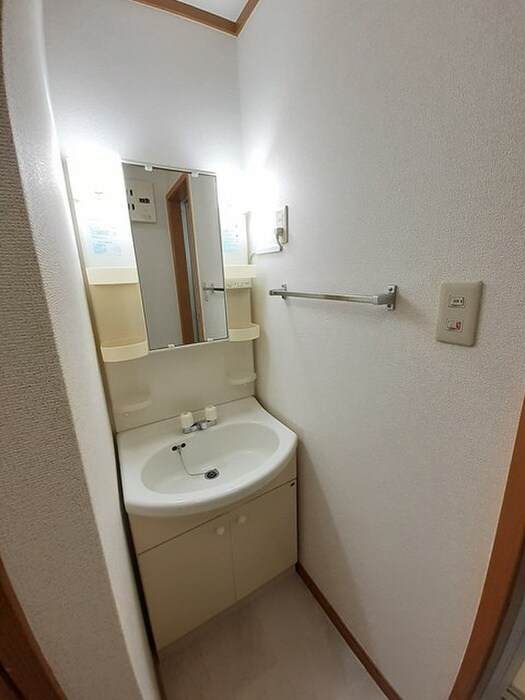 物件内観写真7　(洗面)