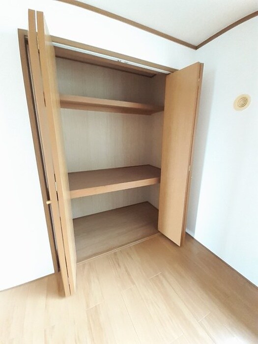 物件内観写真9　(収納)