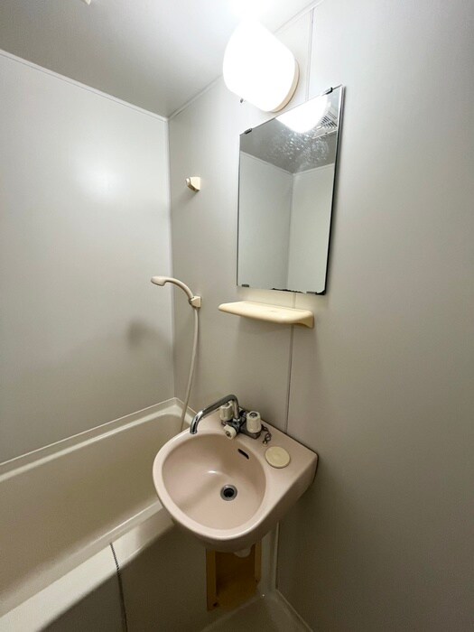 物件内観写真11　(洗面)