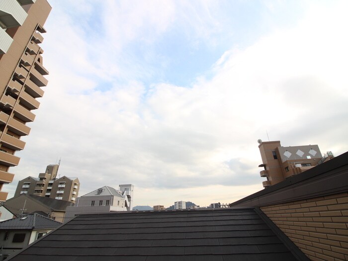 物件内観写真14　(室内からの展望)