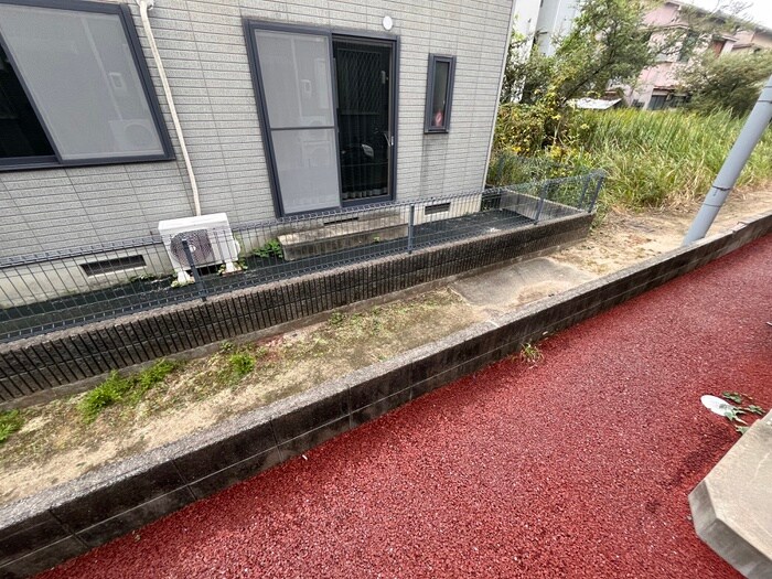 物件内観写真20　(室内からの展望)