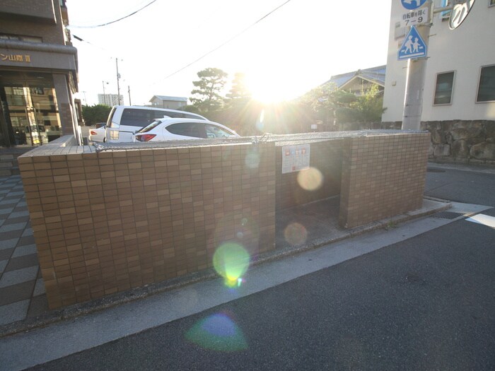 物件外観写真3　(建物設備)