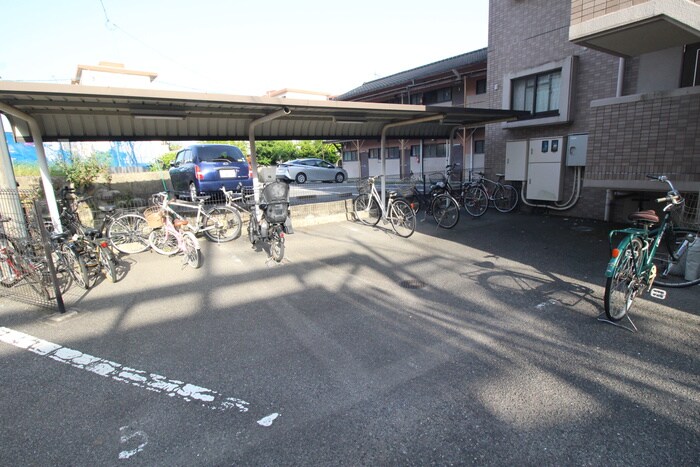 グレ－ス・Ｋの駐輪場