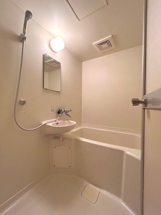 物件内観写真9　(バス／シャワールーム等)