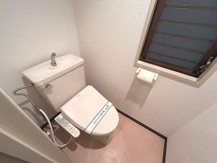 物件内観写真10　(トイレ)